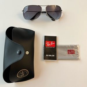 New Ray Ban Grey/Silver Aviators RB3267